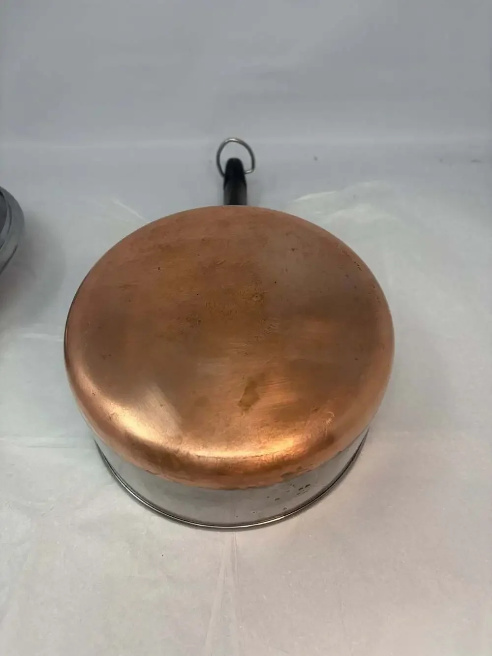Vintage Pre 1968 Copper Bottom Revere Ware 1 1/2 Quart Sauce Pan with orig lid.
